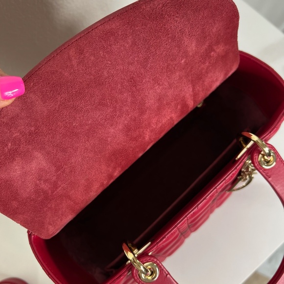 Dior Red Medium Lady Dior Handbag - Picture 6 of 9